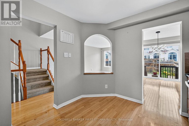 29109622/1249-klondike-road/morgans-grantsouth-march/ottawa/ontario/K2W1E1_22