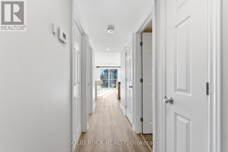 29424747/6-50-barnstone-drive/barrhaven-east/ottawa/ontario/K2G6X2_31