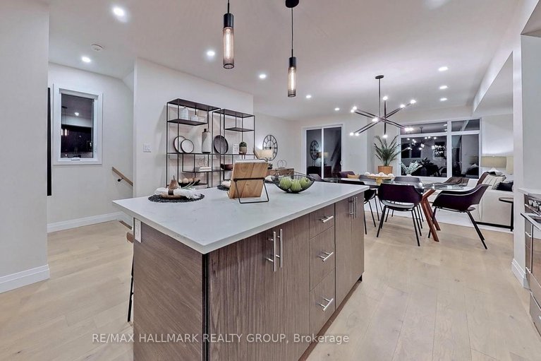 28703027/815-star-private/katimavik/ottawa/ontario/K2L1W2_9