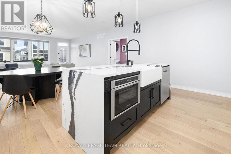 29549616/432-gidran-circle/emerald-meadowstrailwest/ottawa/ontario/K2V0P5_10