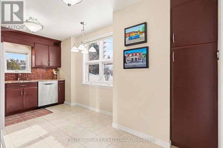 29383001/203-120-darlington-private/hunt-clubwestern-community/ottawa/ontario/K1V0X5_18