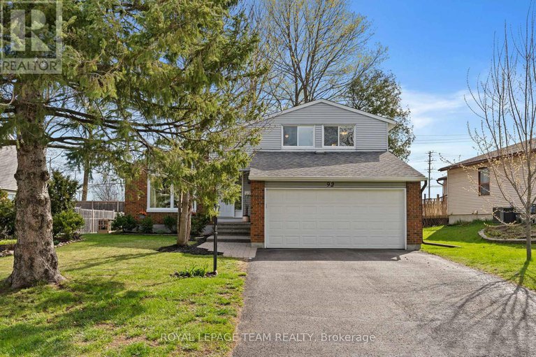 29124358/92-burnetts-grove-circle/pheasant-run/ottawa/ontario/K2J1N7_1