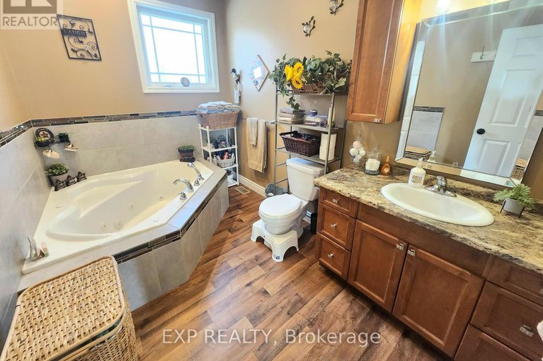 29570618/4399-markell-road/south-dundas-matilda-twp/south-dundas/ontario/K0E1C0_23