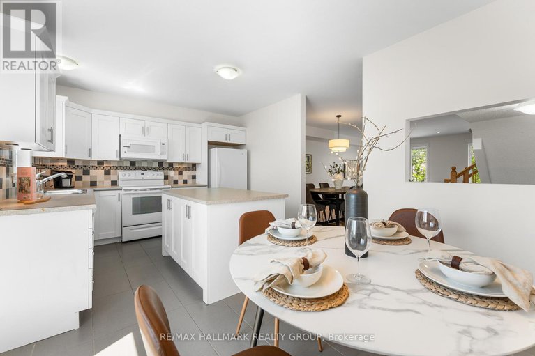 28379782/118-brilia-private/beacon-hill-south/ottawa/ontario/K1J0B7_14