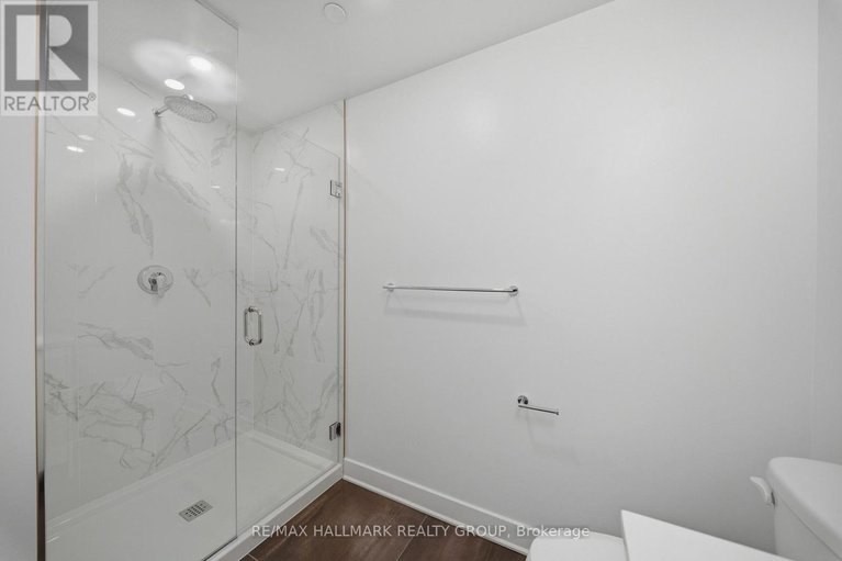 29589386/2001-180-george-street/lower-townbyward-market/ottawa/ontario/K1N0G8_18