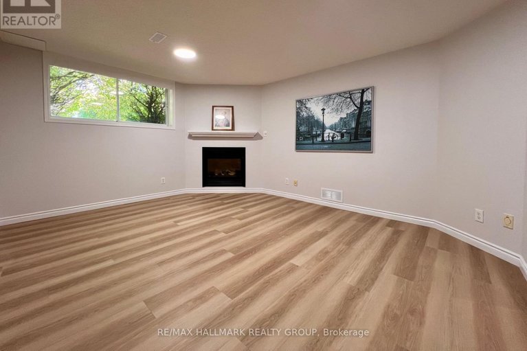 28929398/4-valemont-st-street/barrhaven-east/ottawa/ontario/K2G6W2_24