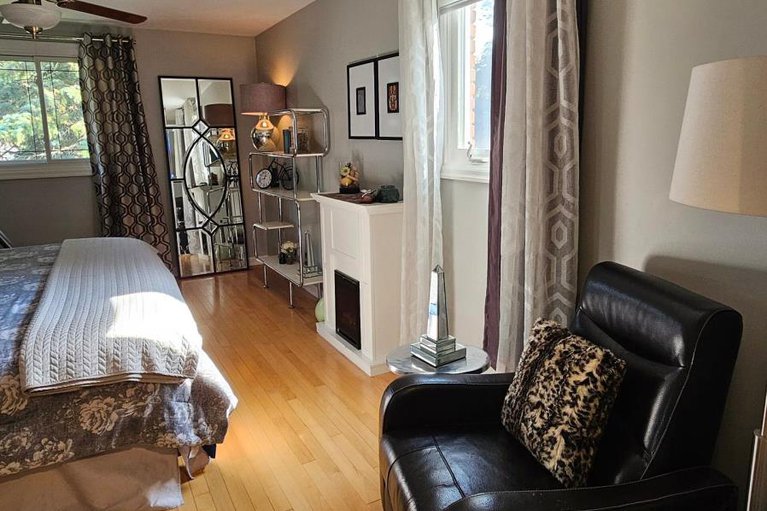 28675680/1-erinlea-court/pineglencountry-place/ottawa/ontario/K2E7C8_30