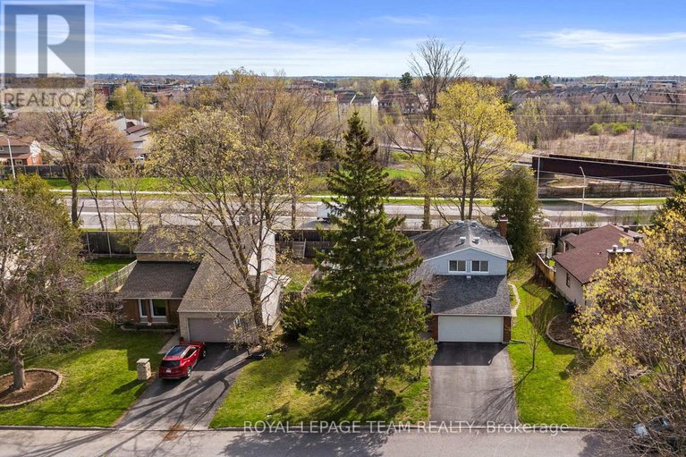 29124358/92-burnetts-grove-circle/pheasant-run/ottawa/ontario/K2J1N7_44