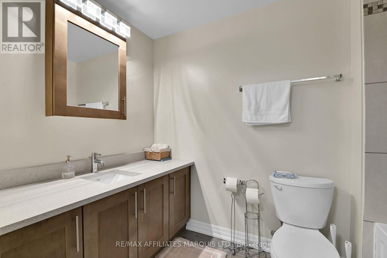 28303056/301-242-rideau-street/sandy-hill/ottawa/ontario/K1N0B7_10