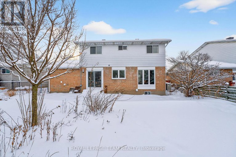 29302410/2690-hickson-crescent/redwood-park/ottawa/ontario/K2H6Y6_46