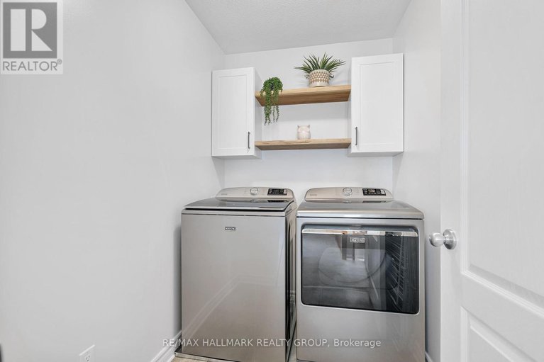 28317889/297-mojave-crescent/stittsville-north/ottawa/ontario/K2S0H7_30