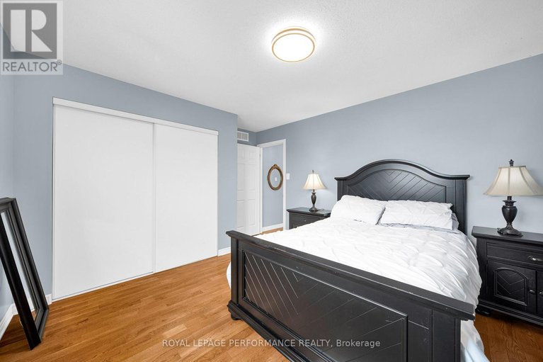 29608041/292-rustic-hills-crescent/springridgeeast-village/ottawa/ontario/K4A5A5_29