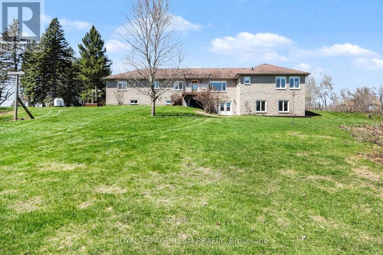 29659900/2370-county-18-road/kemptville/north-grenville/ontario/K0G1J0_30