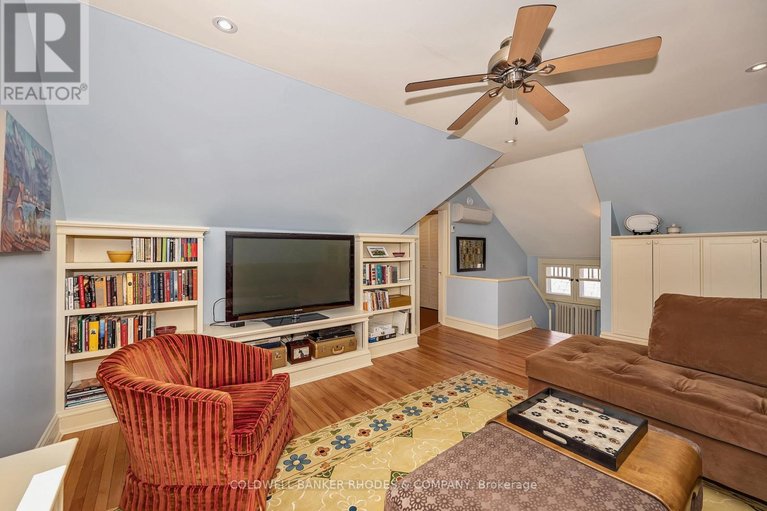 29667356/592-besserer-street/sandy-hill/ottawa/ontario/K1N6C9_28