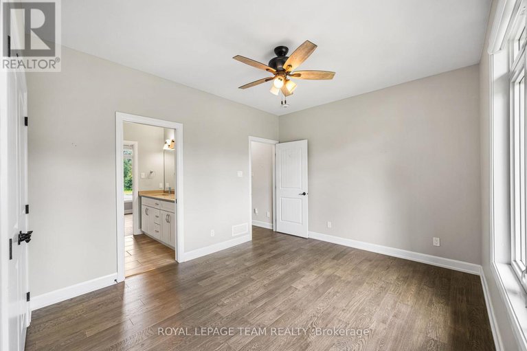 28362636/2500-kearns-way/osgoode-twp-north-of-reg-rd-6/ottawa/ontario/K4P1R9_19