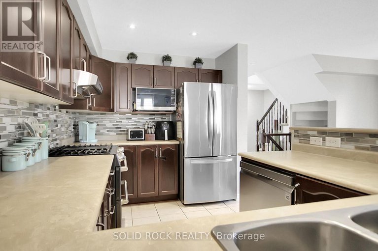 28681925/600-gazebo-street/riverside-southgloucester-glen/ottawa/ontario/K4M0B5_9