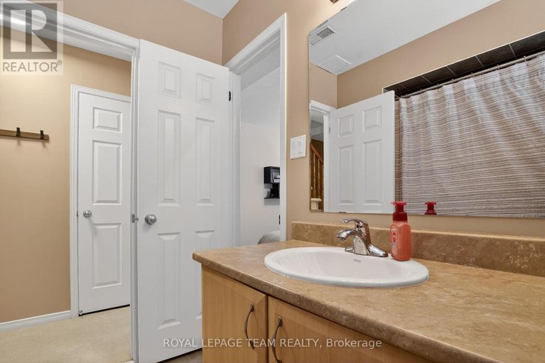 29582618/255-deercroft-avenue/longfields/ottawa/ontario/K2J5J9_18