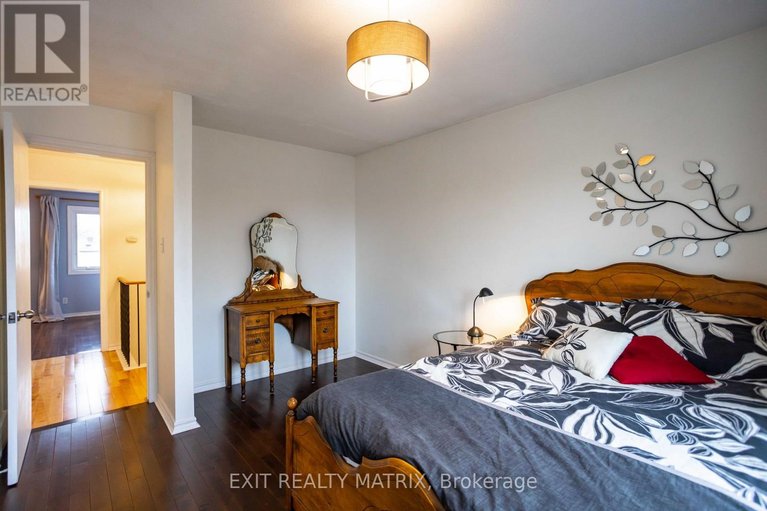 29636686/555-apollo-way/fallingbrookpineridge/ottawa/ontario/K4A1V1_25