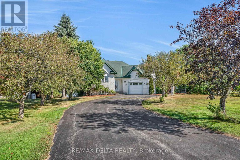 28770240/3705-old-highway-17-road/clarencerockland-twp/clarence-rockland/ontario/K4K1W2_2
