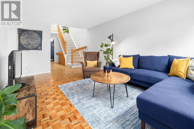 29474748/4-hackett-street/hunt-club-woods/ottawa/ontario/K1V0P8_9