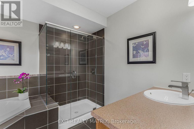 28923460/441-june-court/mer-bleuebradley-estatesanderson-park/ottawa/ontario/K1W0C9_22