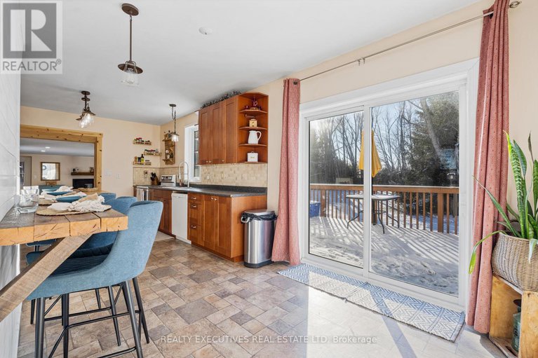 29177965/10938-church-road/north-dundas-mountain-twp/north-dundas/ontario/K0E1S0_21