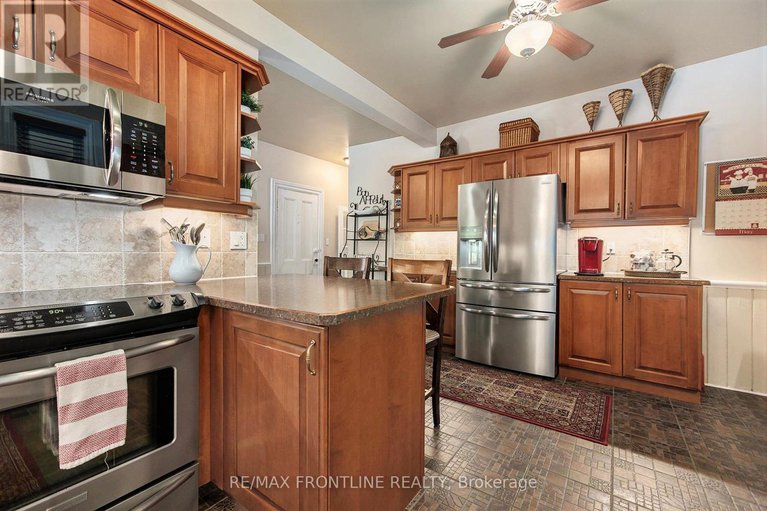 29431396/2-george-street-n/smiths-falls/smiths-falls/ontario/K7A1X9_14