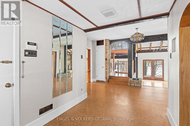 28608885/32-ryeburn-drive/riverside-southgloucester-glen/ottawa/ontario/K1V1H6_7