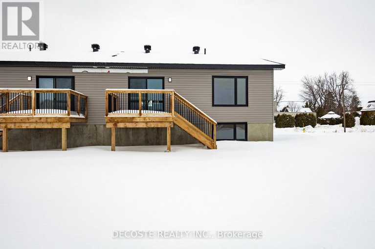 29408542/24-s-beech-street/lancaster/south-glengarry/ontario/K0C1N0_31