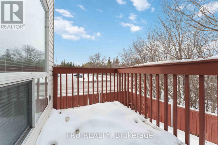 29378273/37-riverbank-court/stittsville-central/ottawa/ontario/K2S1V7_29