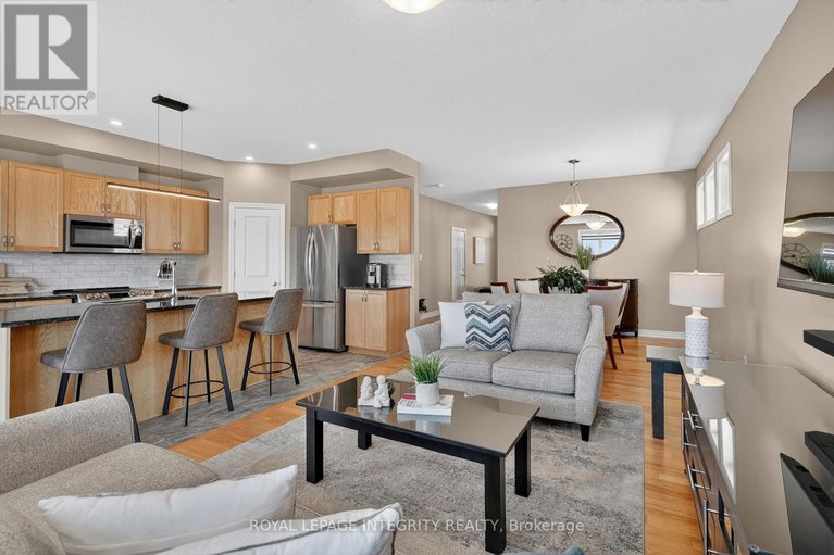 29648625/724-parade-drive/stittsville-south/ottawa/ontario/K2S0Z4_25