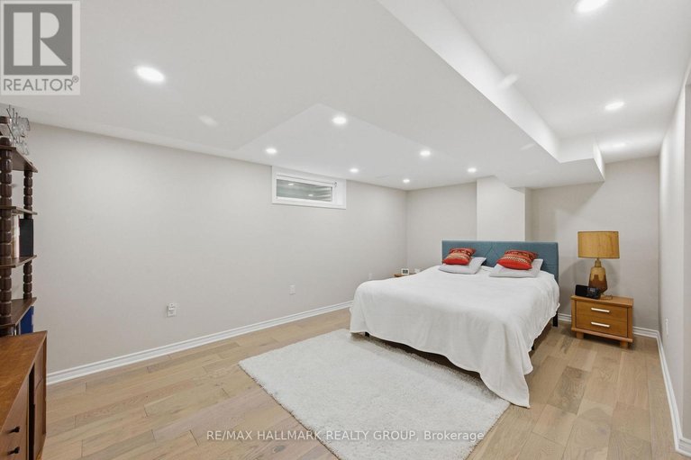 29639212/23-riverbrook-road/arlington-woods/ottawa/ontario/K2H7W7_35