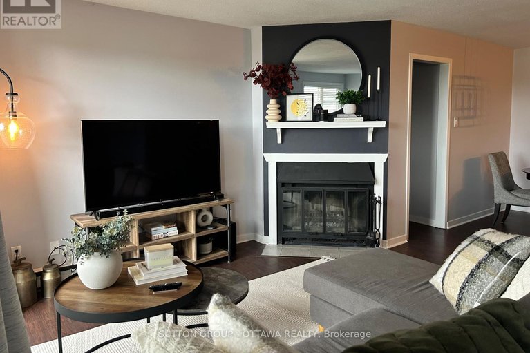 29660871/201-1835-marsala-crescent/fallingbrookpineridge/ottawa/ontario/K4A2E5_8