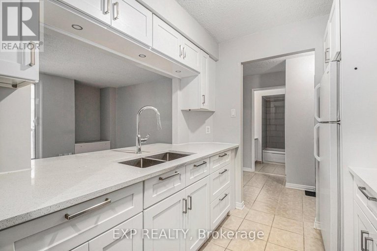 28735710/1402-199-kent-street/ottawa-centre/ottawa/ontario/K2P2K8_13