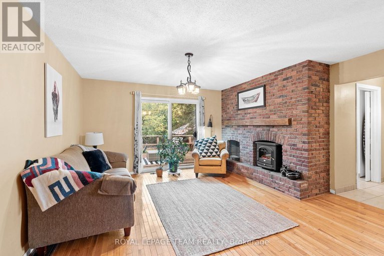28299232/2915-county-rd-20-road/north-grenville-twp-kemptville-south/north-grenville/ontario/K0G1J0_19