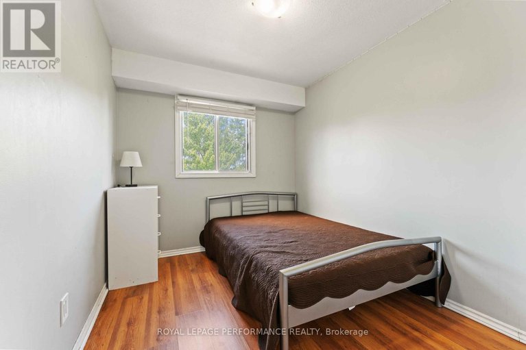 28799341/28-1439-bethamy-lane/beacon-hill-south/ottawa/ontario/K1J8P7_13