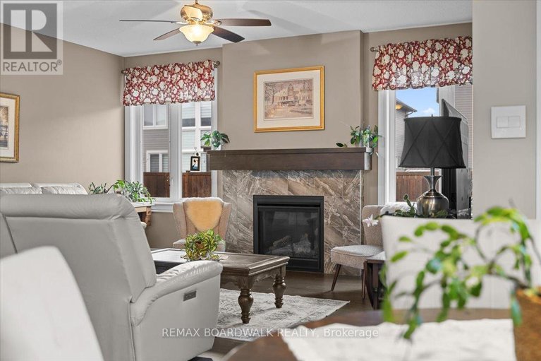 29612405/279-sceptre-way/emerald-meadowstrailwest/ottawa/ontario/K2V0C6_20