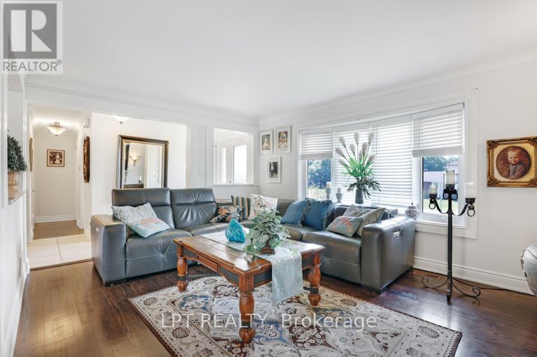 28174687/1773-st-barbara-street/blossom-parkleitrim/ottawa/ontario/K1T1M3_9