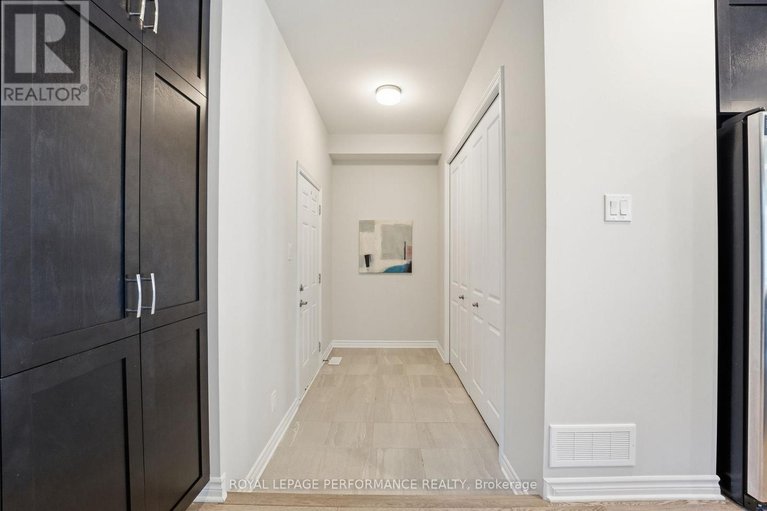 29330579/162-lumen-place/orleans-village/ottawa/ontario/K1W0T1_17