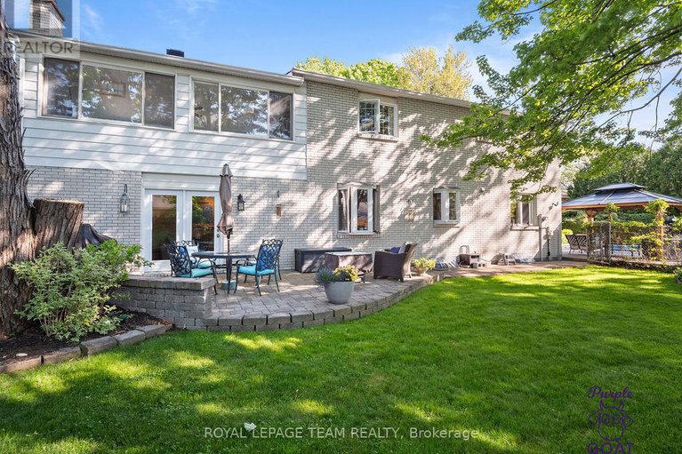 28136010/5-erinlea-court/pineglencountry-place/ottawa/ontario/K2E7C8_39
