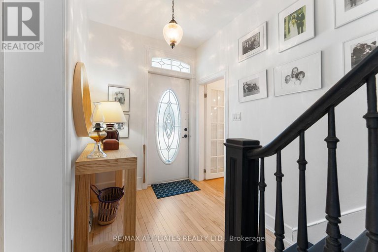 28529671/190-poole-street/mcnabbraeside-twps/mcnabbraeside/ontario/K7S1J2_5