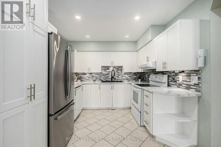 29033840/93-royal-oak-court/hunt-club-parkgreenboro/ottawa/ontario/K1T3N9_5