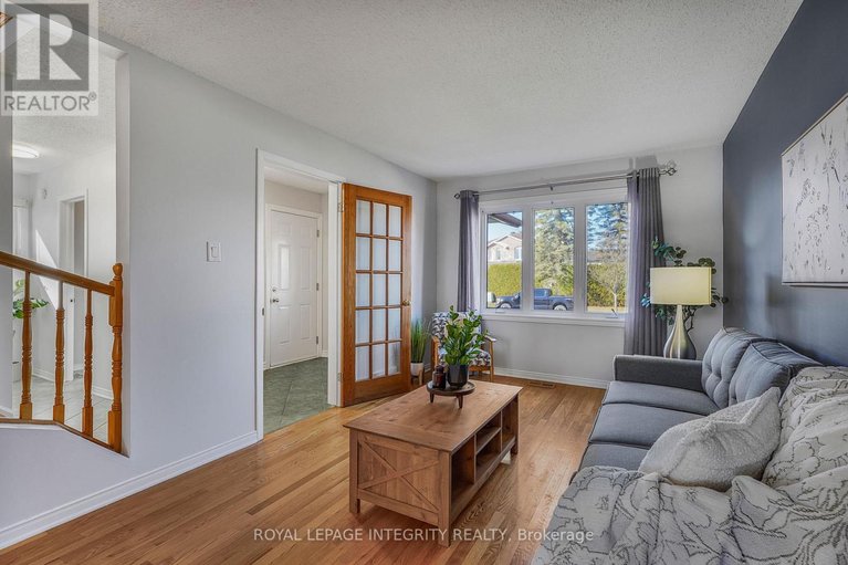 29666462/641-apollo-way/fallingbrookpineridge/ottawa/ontario/K4A1T5_6