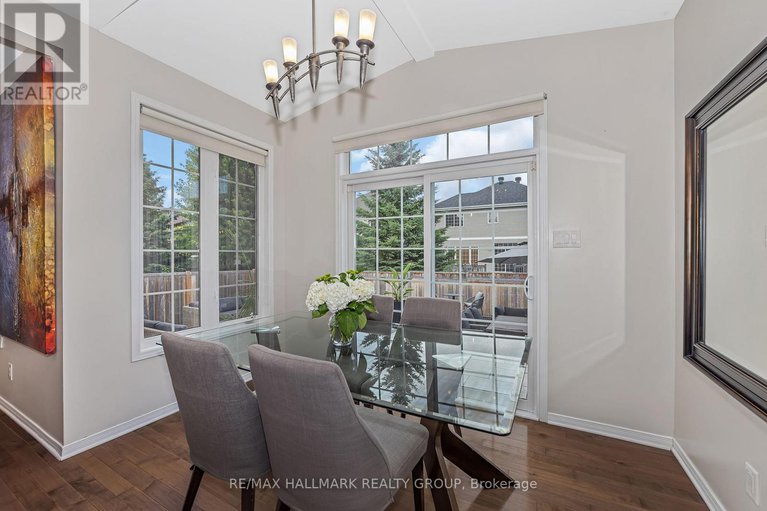28595507/137-stedman-street/blossom-parkkemp-parkfindlay-creek/ottawa/ontario/K1T0B4_19