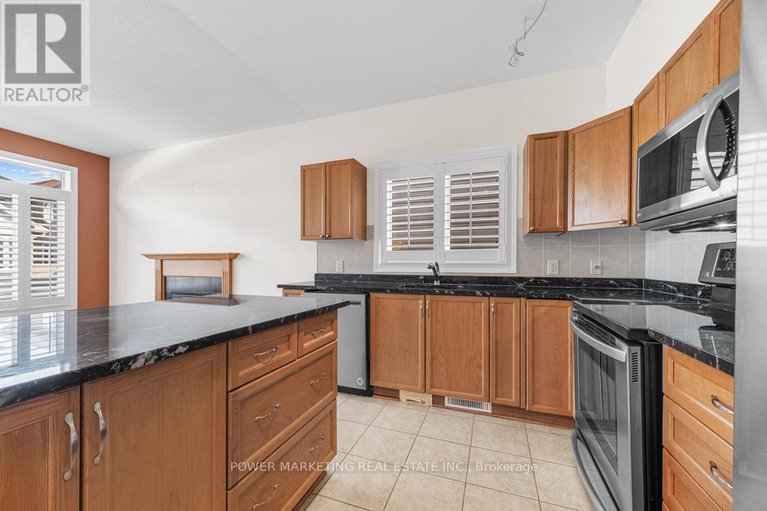 29071252/192-felicity-crescent/mer-bleuebradley-estatesanderson-park/ottawa/ontario/K1W0C2_17