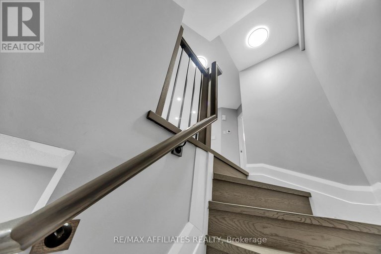 29042794/714-sanibel-private/westcliffe-estates/ottawa/ontario/K2H0A8_13