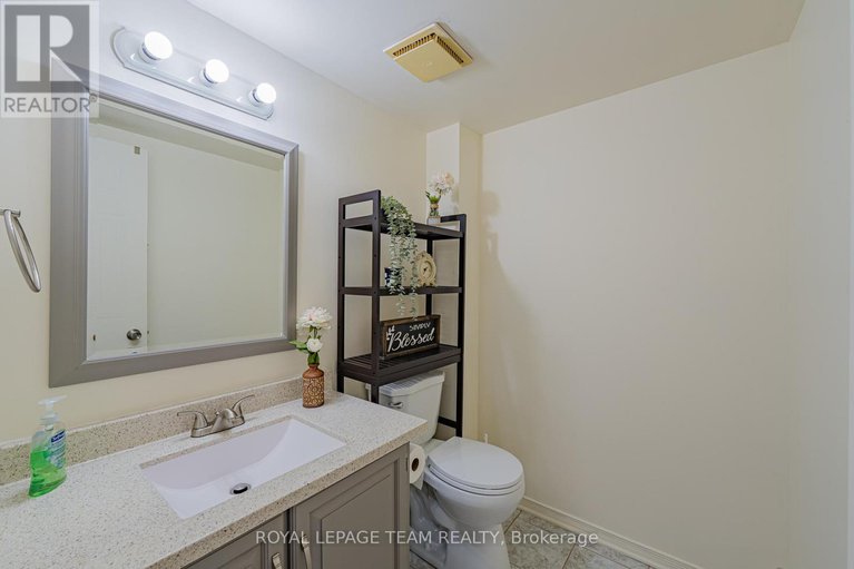 28613595/28-huntview-private/hunt-clubwestern-community/ottawa/ontario/K1V0M5_42