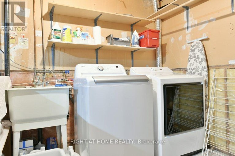 29607390/57-chester-crescent/on-the-green/ottawa/ontario/K2J2J6_33