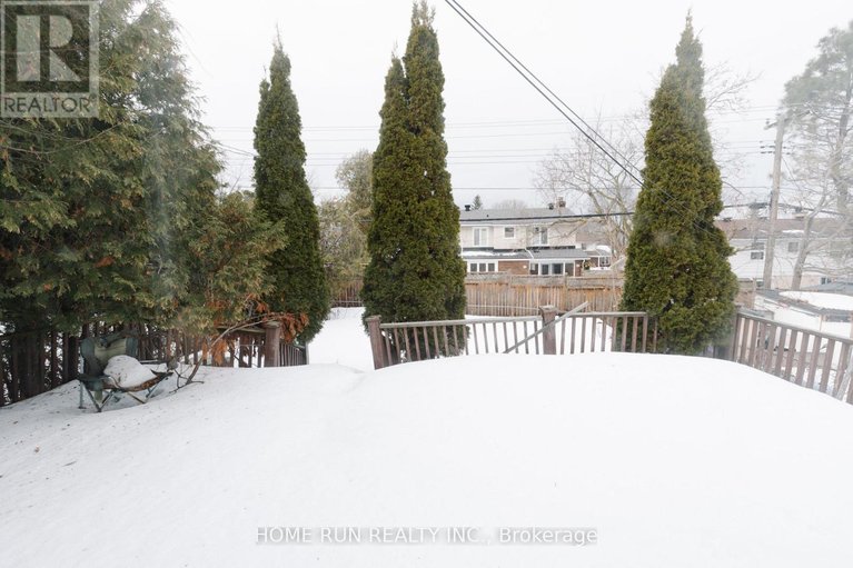 29472540/1285-meadowland-drive/borden-farmstewart-farmcarleton-heightsparkwood-hills/ottawa/ontario/K2E6K4_17