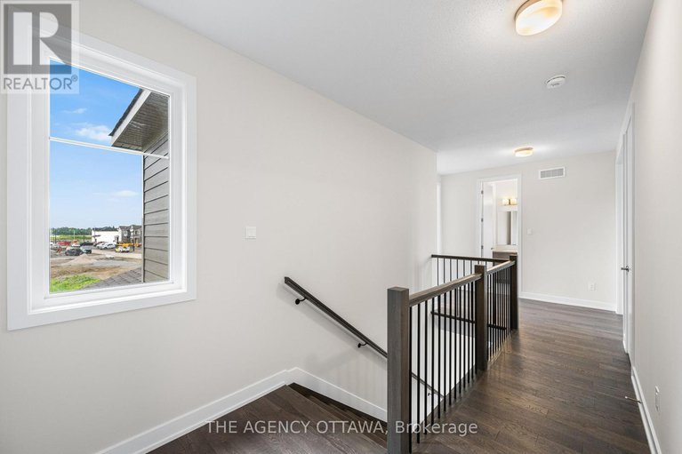 29303463/2066-postilion-street/richmond/ottawa/ontario/K0A2Z0_20